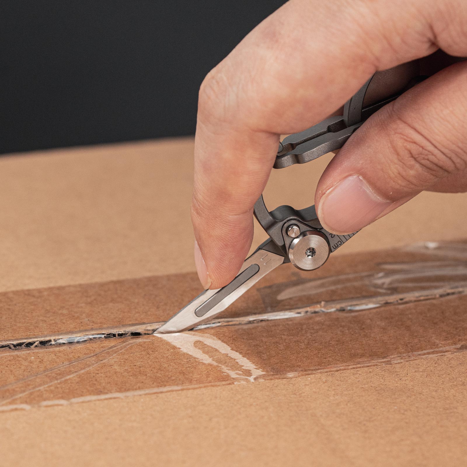 Image of RovyVon U4 Pro+ Titanium Multi-tool