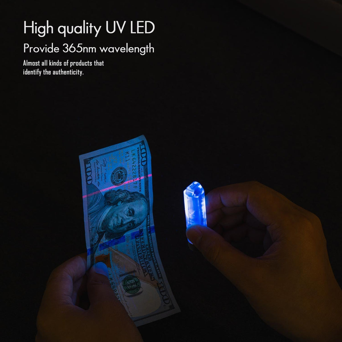 RovyVon Aurora A8 G4 365 nm UV sidelight in use