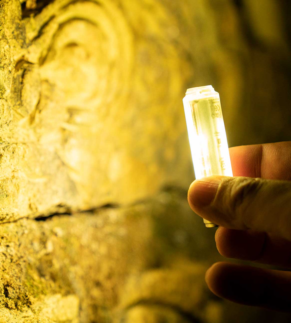 Image of RovyVon Aurora A6 USB-C Versatile Keychain Flashlight