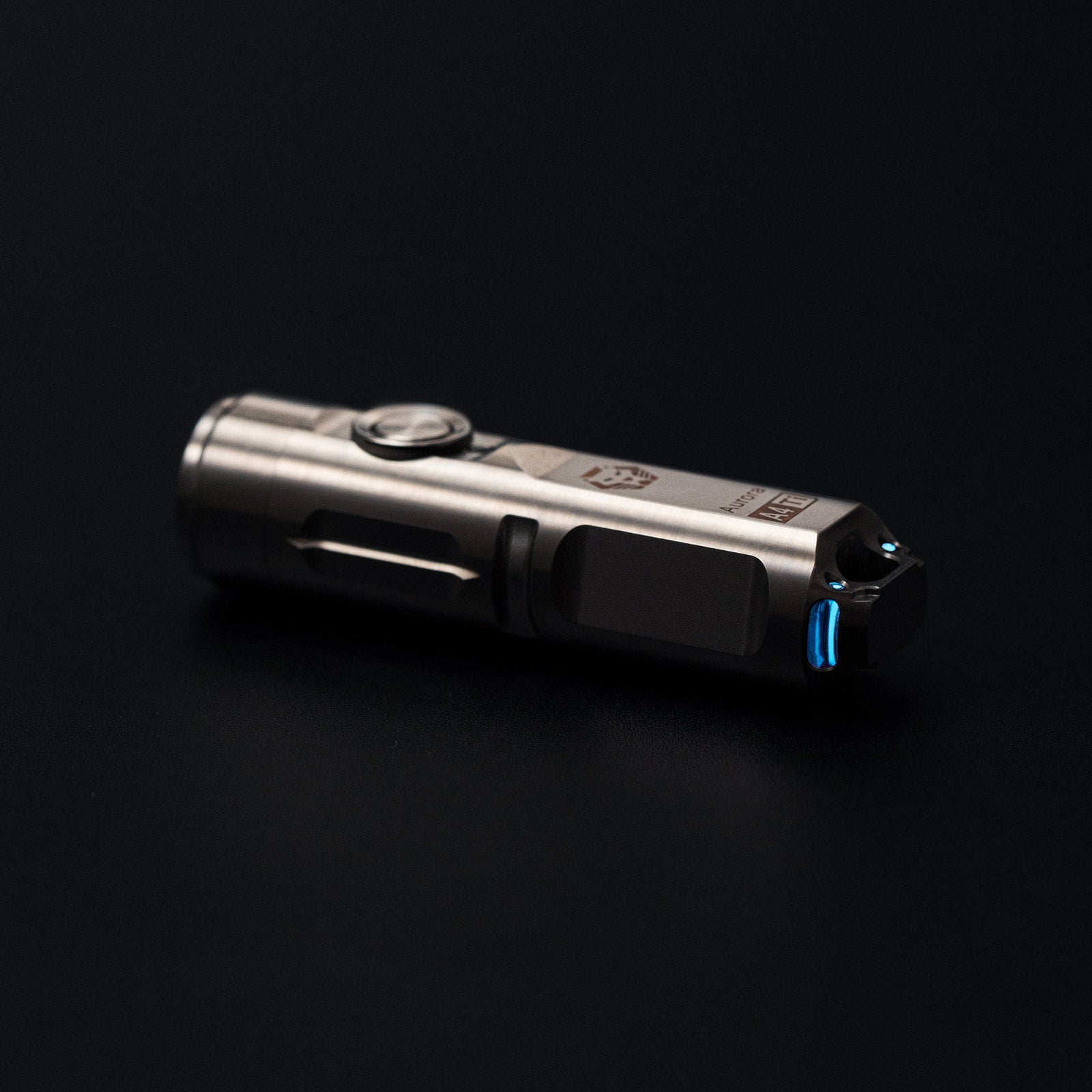Image of RovyVon Aurora A4 G4 titanium keychain flashlight with blue tritium