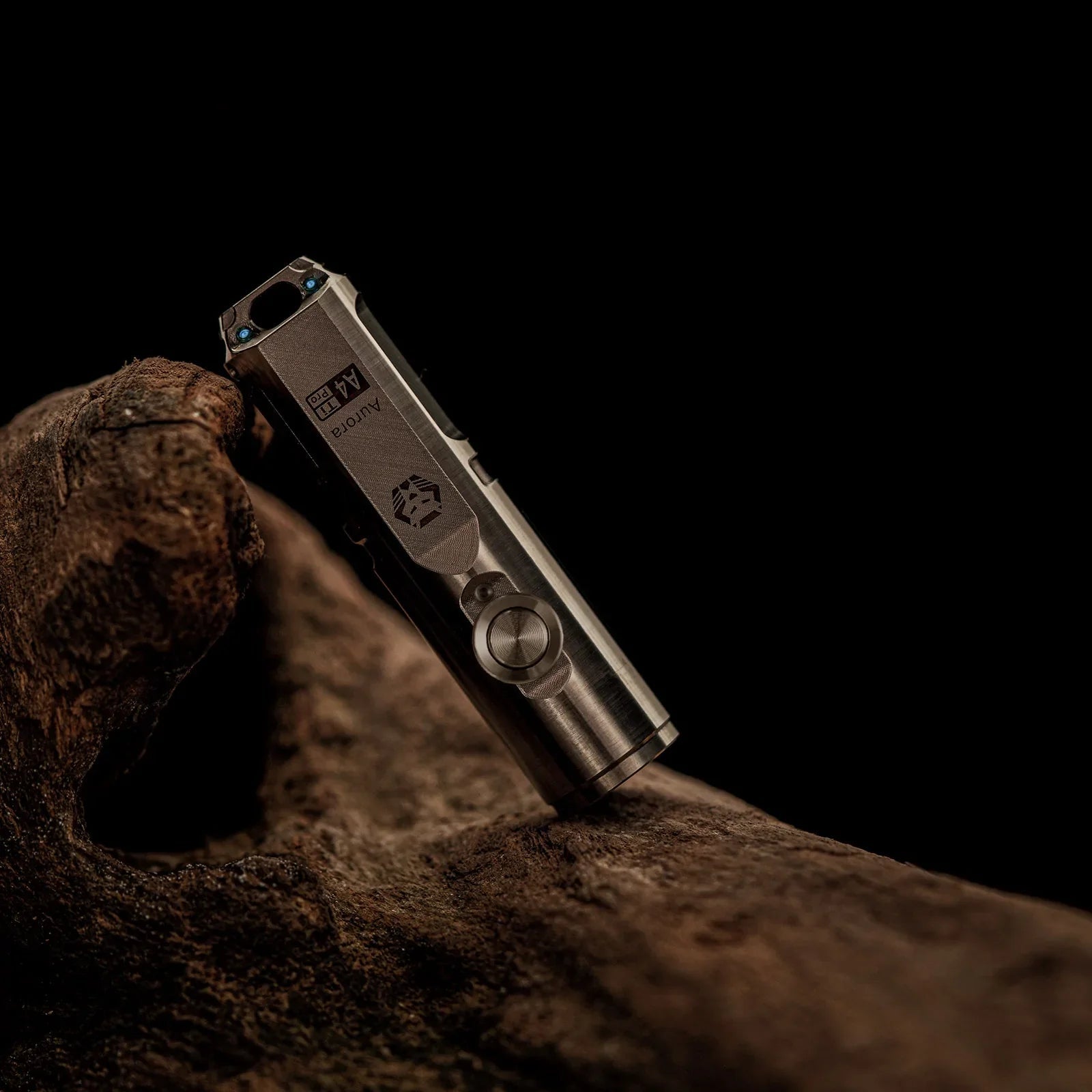 Image of RovyVon Aurora A4 Pro titanium keychain flashlight blue tritium lifestyle