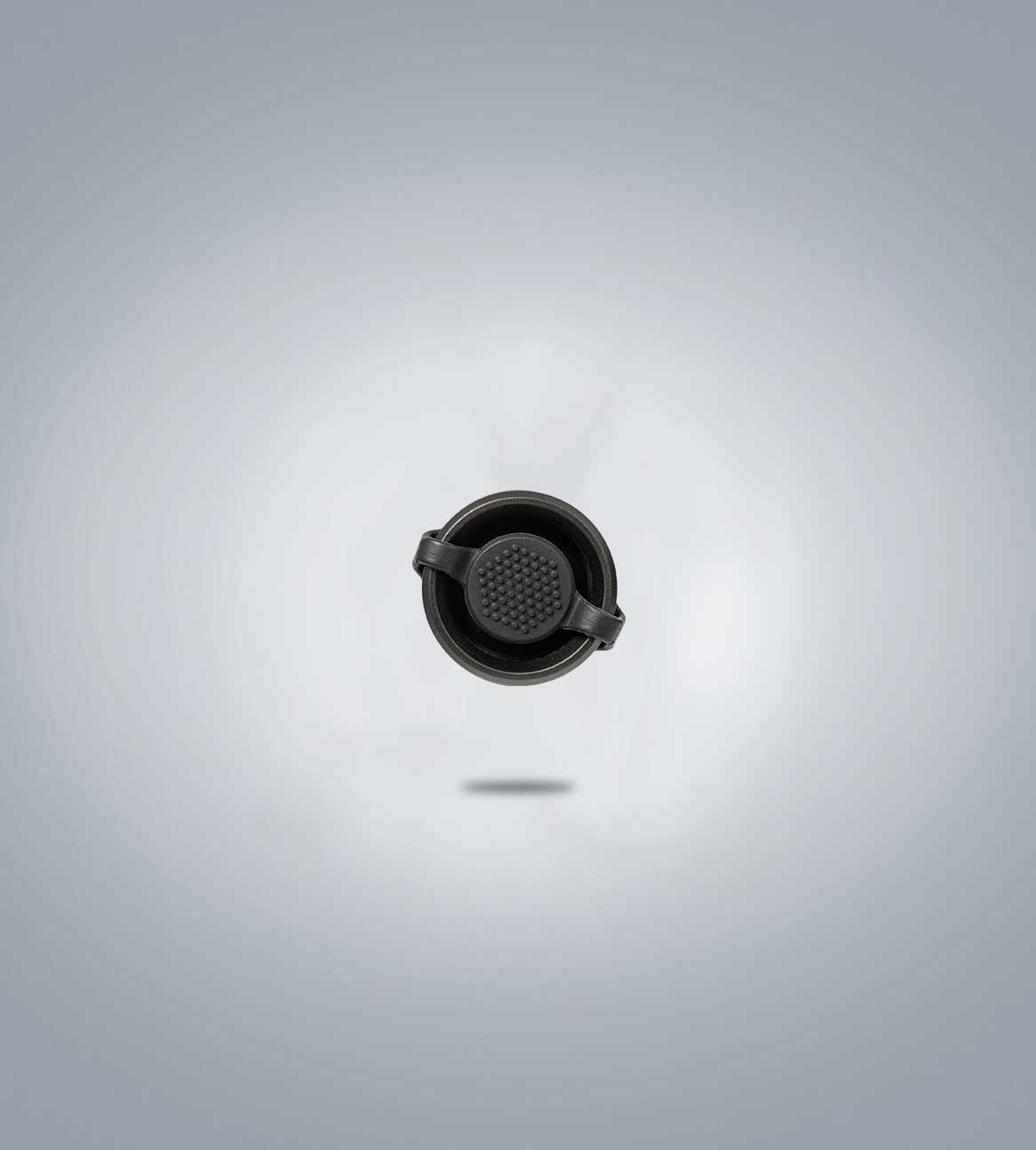 Image of RovyVon GL8 Pro tailcap close-up showing the textured rear activation switch