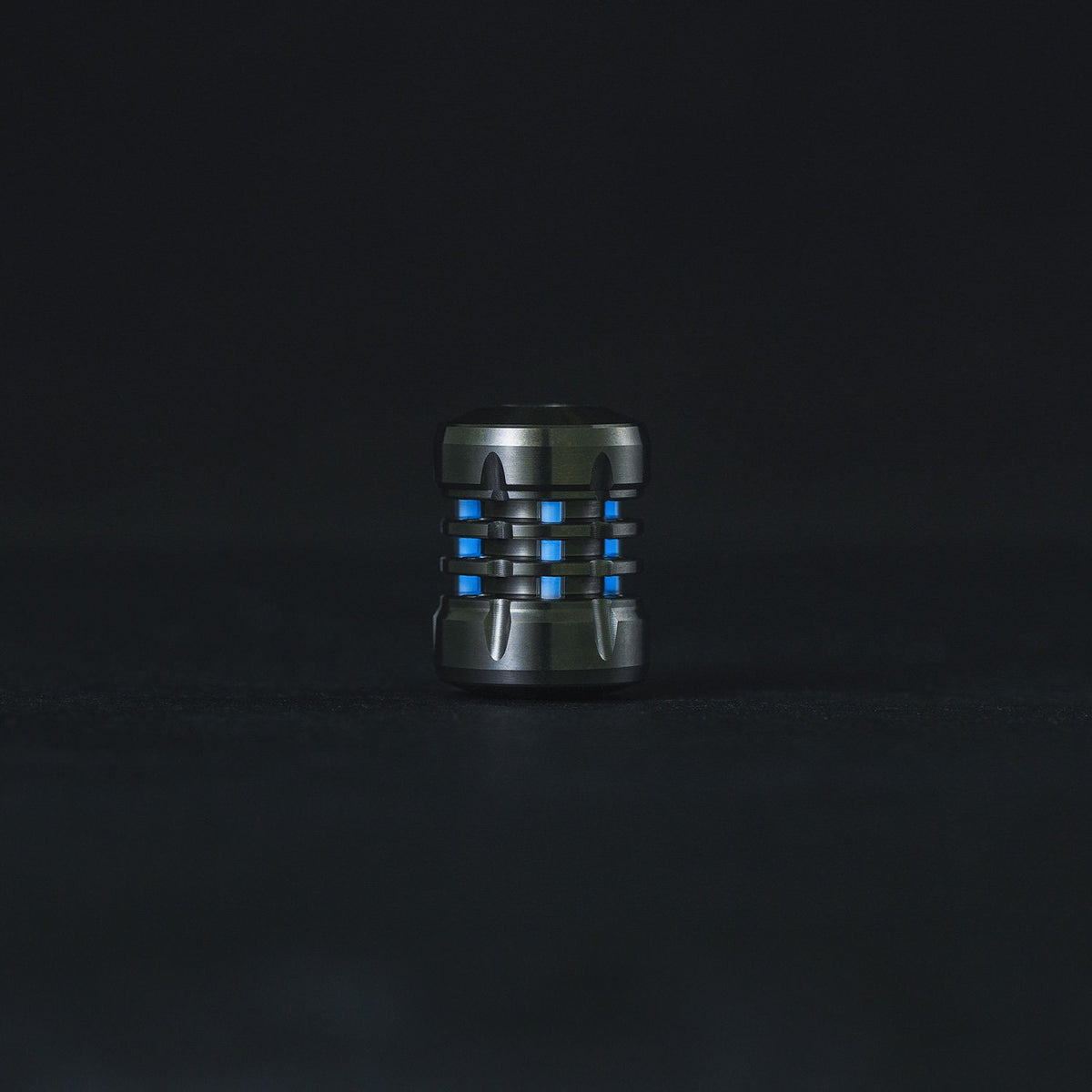 Tritium Rovyvon RovyVon Ti Walker EDC Titanium Bead