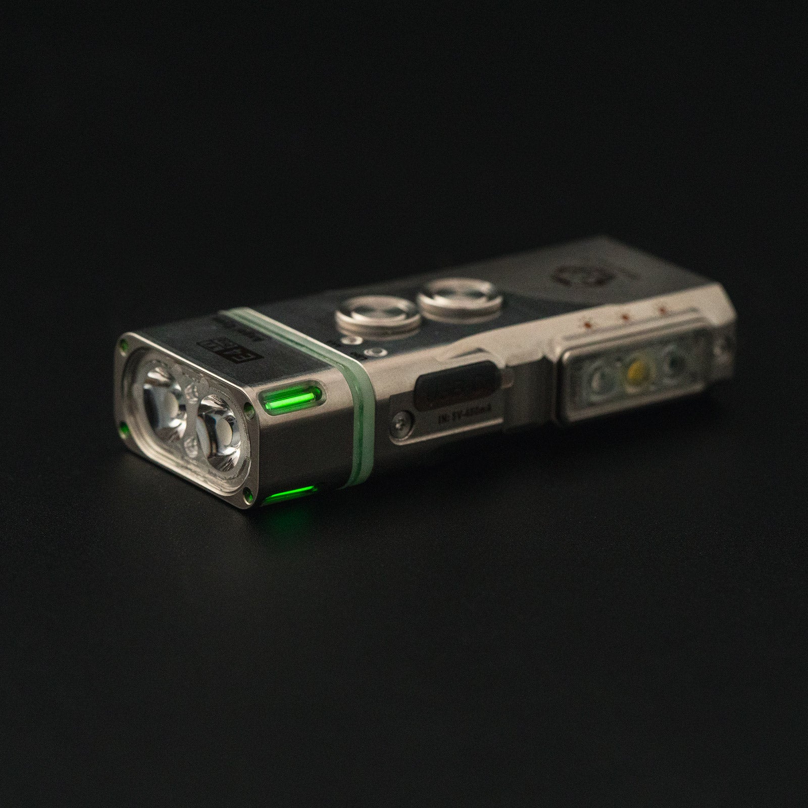 Image of RovyVon Angel Eyes E4 Pro Titanium Keychain Flashlight