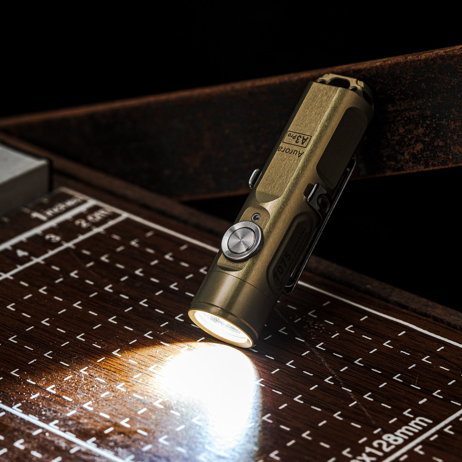 Image of RovyVon Aurora A3 Pro 7075 Aluminum Keychain Flashlight (Desert Tan)